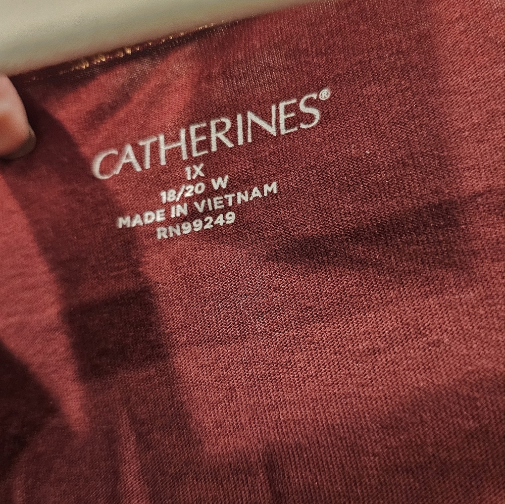69 - Catherines Plus Size 1x Top - image 4